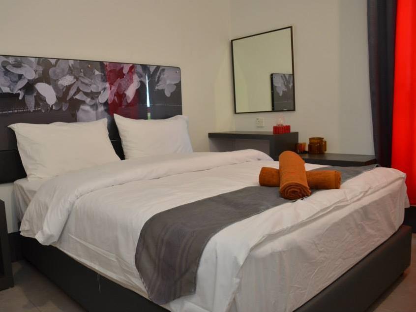 โอโย 90265 โฮเทล เวนจูรา Hotel คันการ์ ภายนอก รูปภาพ